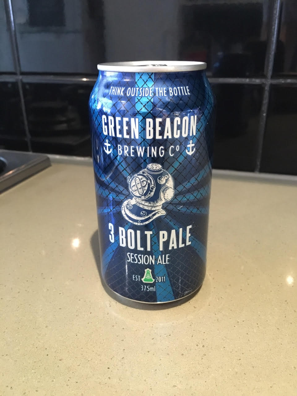 GREEN BEACON BREWING CO 3 BOLT PALE SESSION ALE REVIEW
