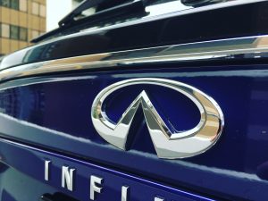 Infiniti Q30